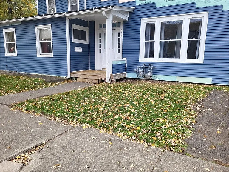 259 E 1st St — Photo 1
