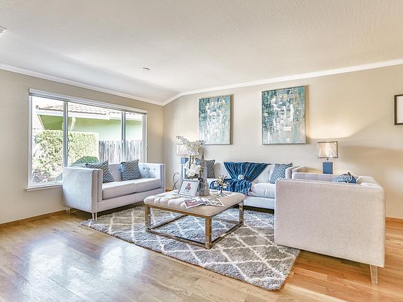4th image of 4660 Blanco Dr
