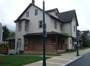 828 Washington Ave, Tyrone, PA 16686