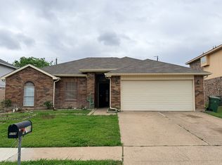 6709 Pecanwood Dr, Arlington, TX 76001