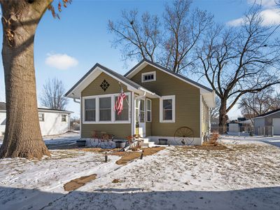 400 E 10th St S, Newton, IA, 50208