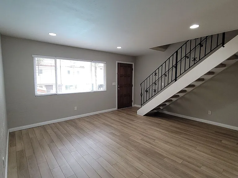 2582 Del Mar Heights Rd #22 — Photo 10