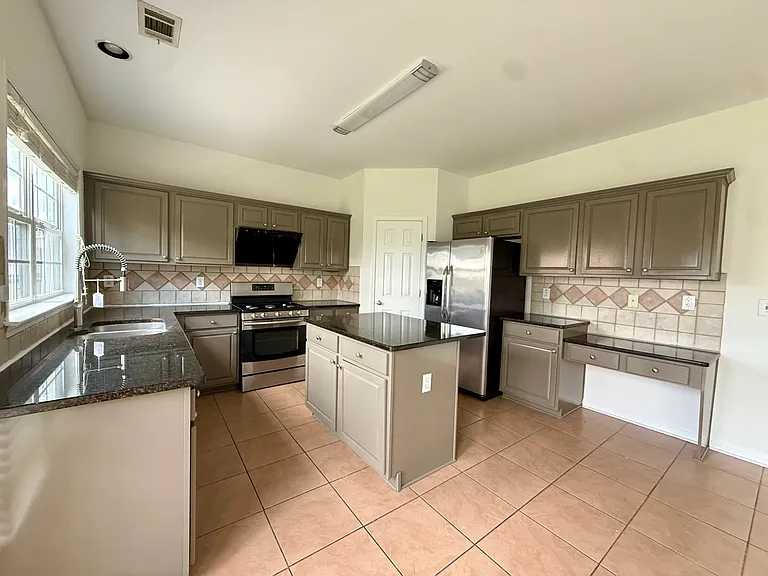 8330 Grenadier Trl — Photo 16