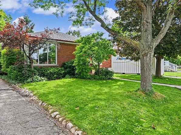 56 Everton Pl, Hamilton, ON L8T 1G7