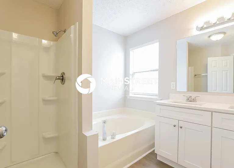 7015 Bristol Trl — Photo 13