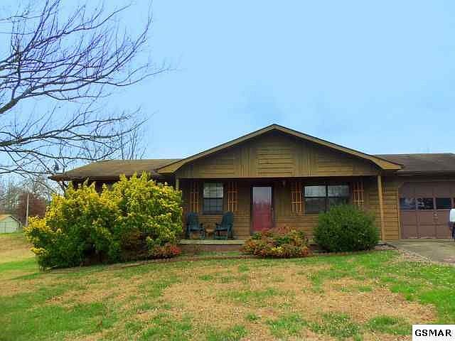 1st image of 726 Winston Dr