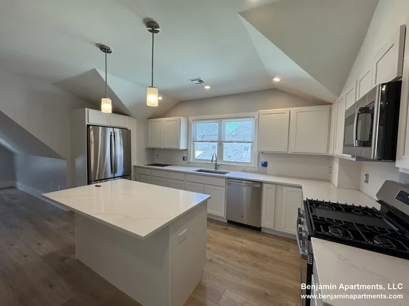 28 Brooks St #3, Brighton, MA 02135