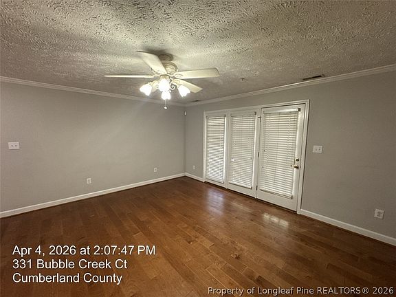 5th image of 332 Bubble Creek Ct Unit 5