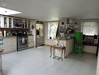 Rented by Urban Realty NYC