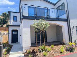 2201 Shell Beach Rd, Pismo Beach, CA 93449