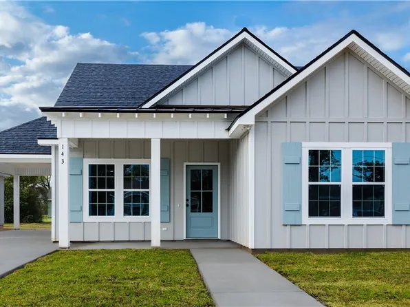 143 Lucille St, Lake Charles, LA 70601