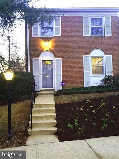 1st image of 518 Azalea Dr #42