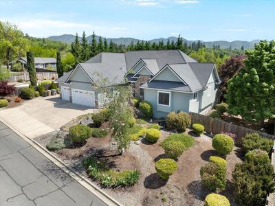 109 NW Fall Run Dr, Grants Pass, OR, 97526