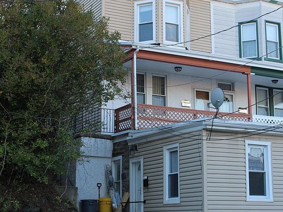 3rd image of 26 Jefferson St #1