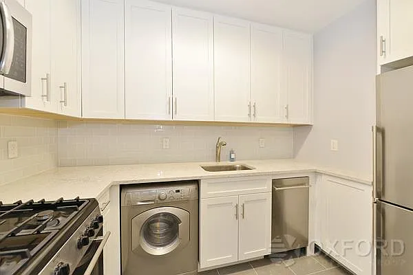 Sold by Oxford Property Group | media 7