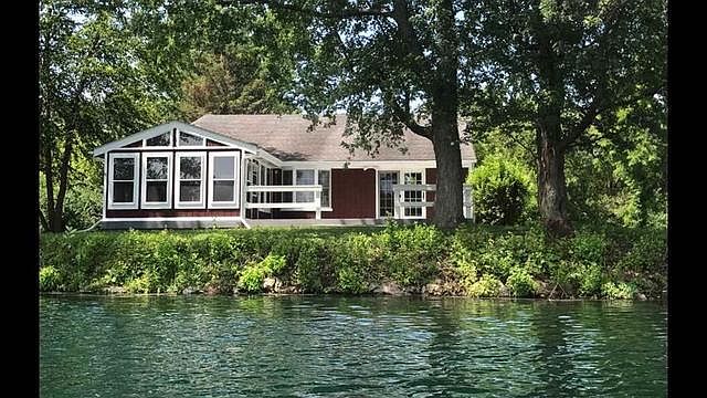 1st image of 3203 Montlake Dr