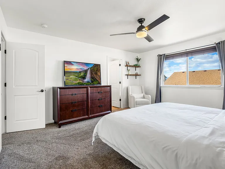 7287 Atlantis St — Photo 17