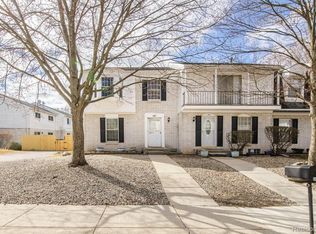 141 Stratford Ln, Rochester Hills, MI 48309