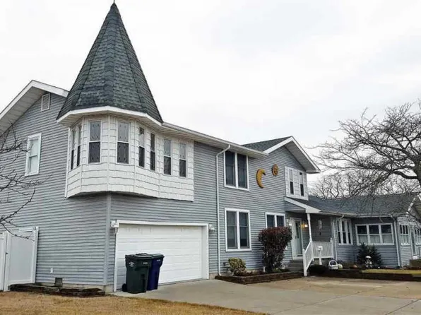 200 8th St, Brigantine, NJ 08203