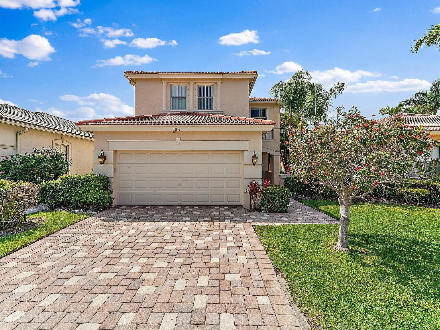 4 bed, 2.5 bath, 2344 sqft, $5,500 — Photo 4