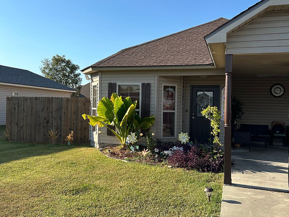 1st image of 949 Lillian Michel Dr