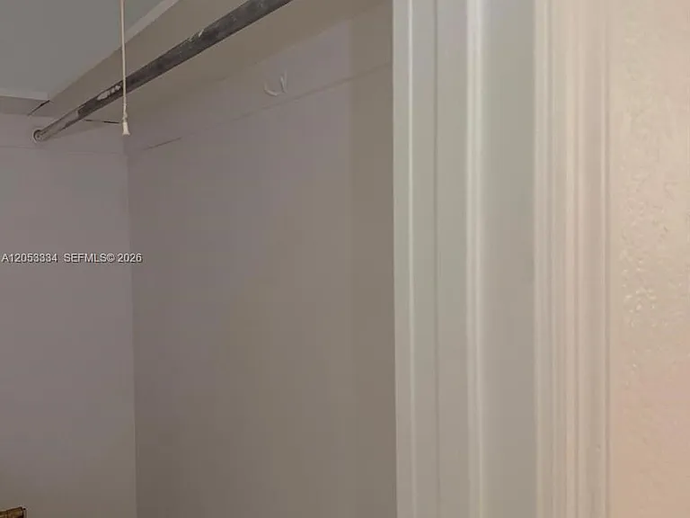 1240 NE 12th Ave #1-5 — Photo 12