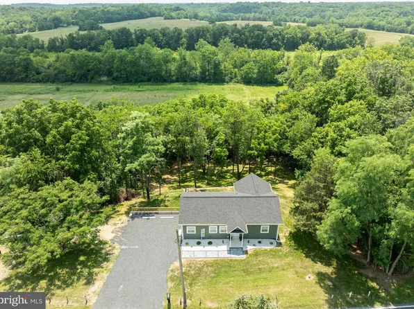 2968 Sulphur Springs Rd, Inwood, WV 25428