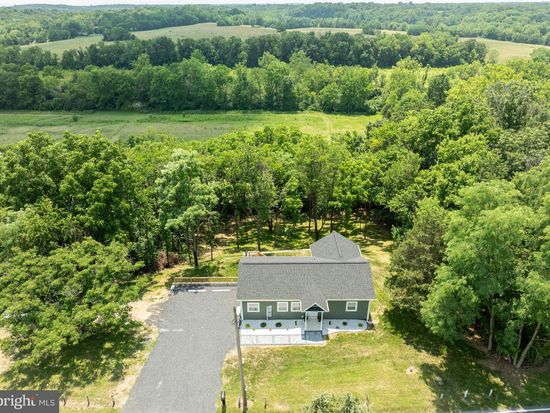 2968 Sulphur Springs Rd, Inwood, WV 25428