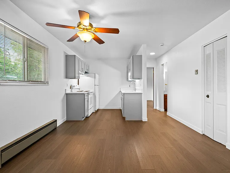 7050 W 37th Ave — Photo 13
