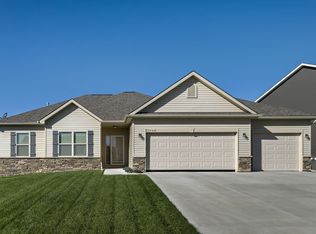 12146 Elmwood Dr, Bennington, NE 68007