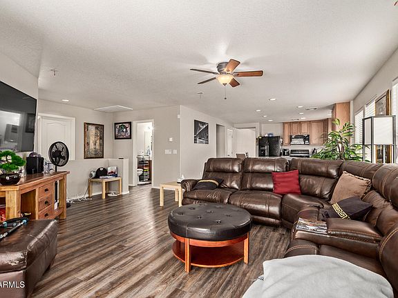5th image of 809 E COWBOY COVE Trail
