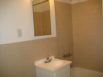 Rented by Green Line Realty