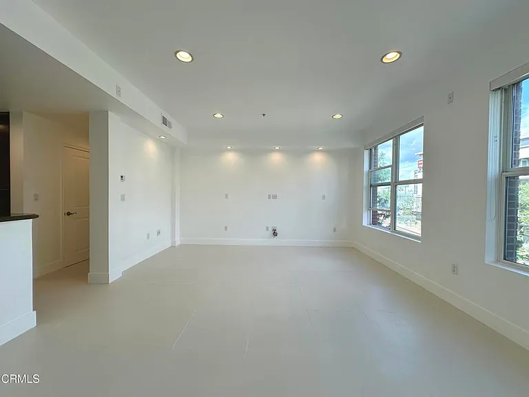 88 Bay State St #3N — Photo 11
