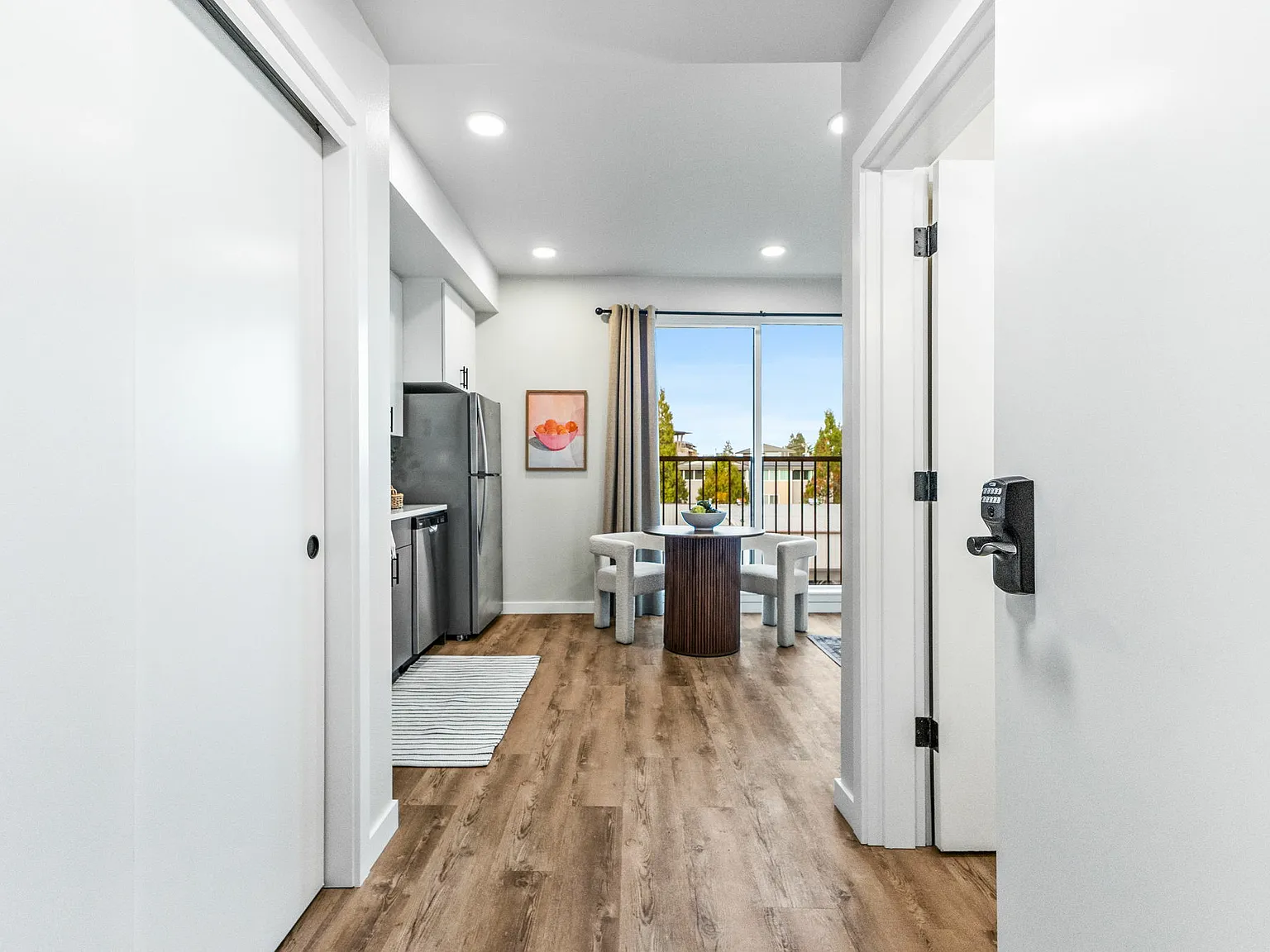 Cartwright Apartments — Photo 2