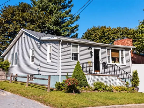 97 Spring Ave, Barrington, RI 02806