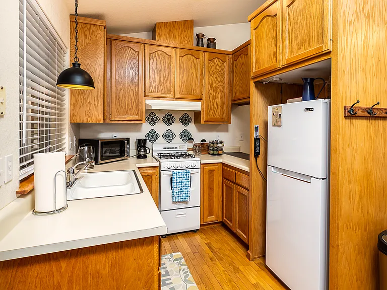 6263 Pine Needle Ln — Photo 5