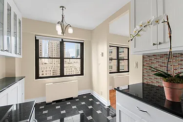 Rented by Sotheby's International Realty