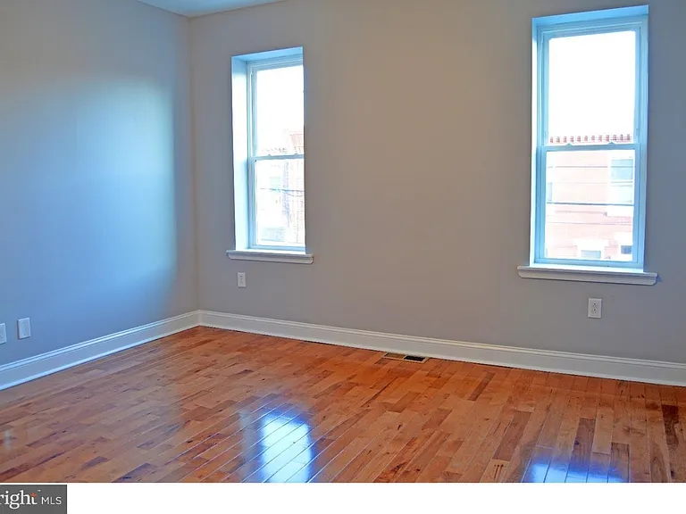 Master Bedroom (Bedroom #1)