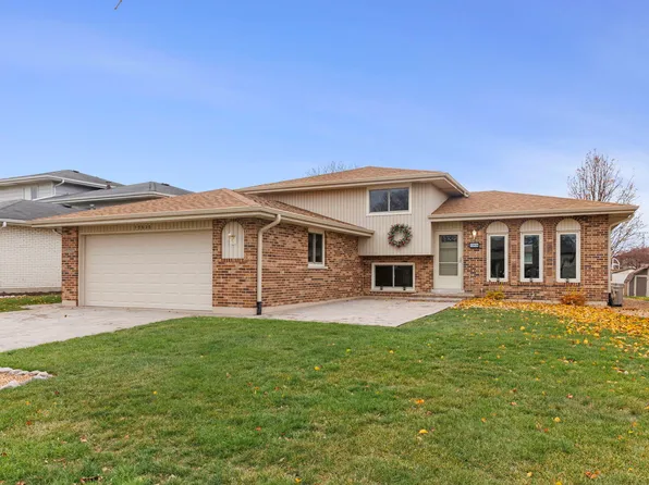 15636 Lockwood Ave, Oak Forest, IL 60452