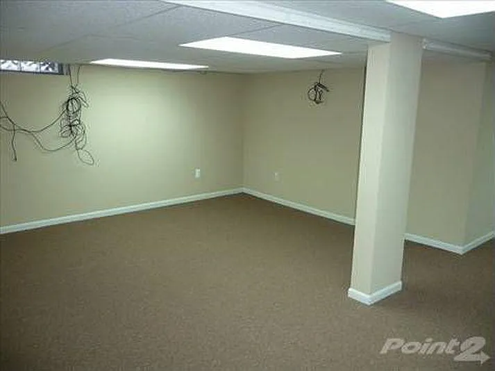 899 Douglas St — Photo 15