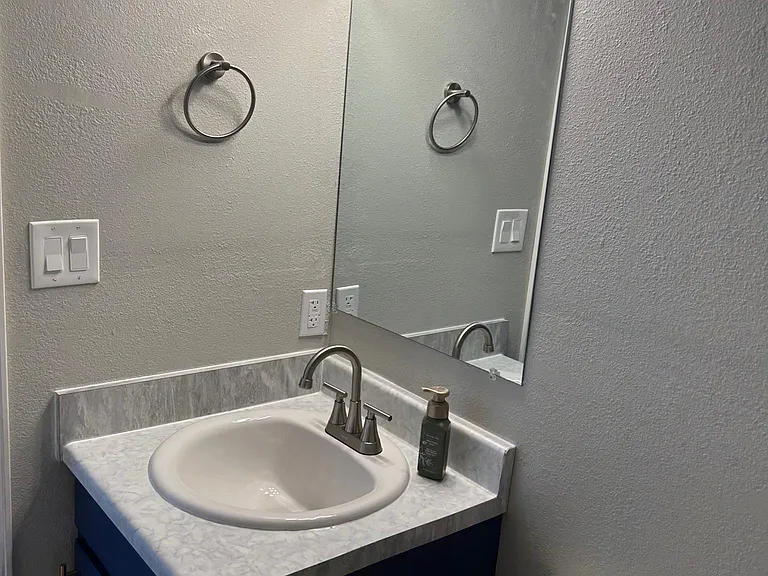 2508 Oak Forest Dr #D — Photo 10