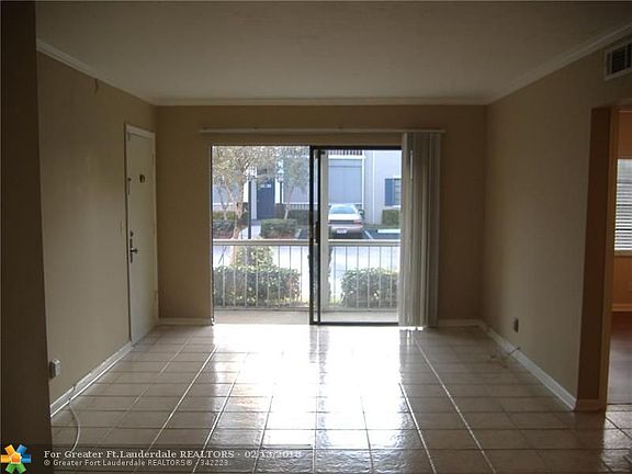 5th image of 130 Cypress Club Dr APT 315