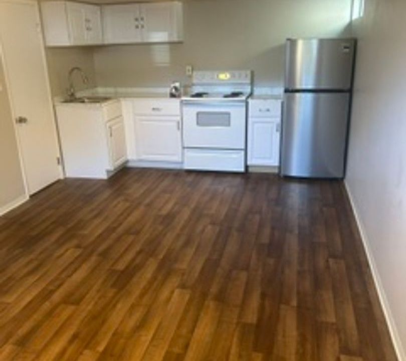 1st image of 607-609 N 50th St
