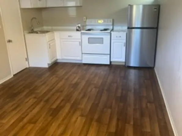 607-609 N 50th St, Seattle, WA 98103