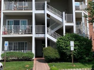 59 Versailles Ct, Hamilton, NJ 08619