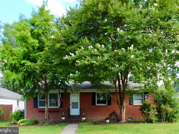 107 E Maple Ave, Saint Michaels, MD 21663