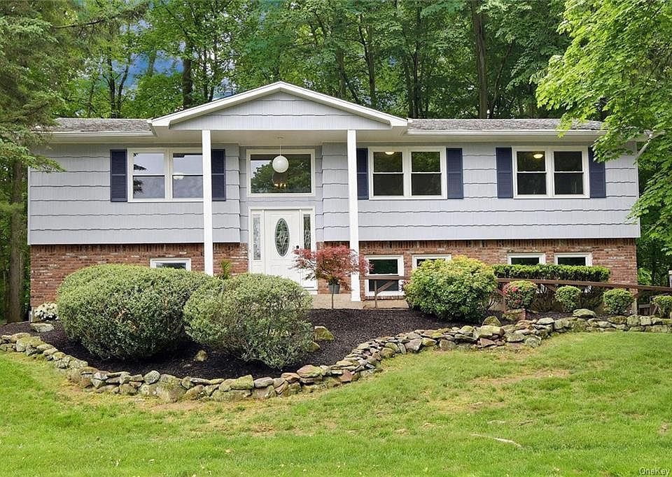 1st image of 17 Verona Ct