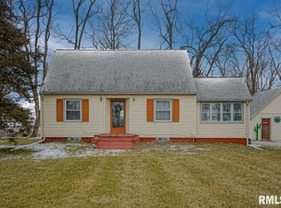 29818 E Manito Rd, Manito, IL 61546