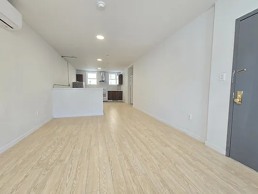 Rented by Kahana Real Estate LLC | media 19