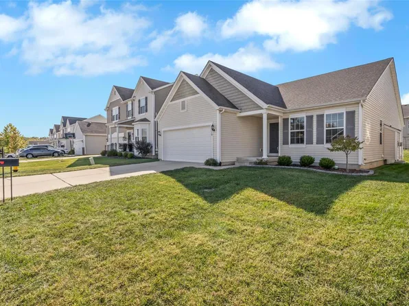 3319 Grace Hill Dr, Lake Saint Louis, MO 63367